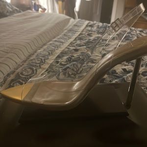 Authentic JLO clear heal. Never worn.